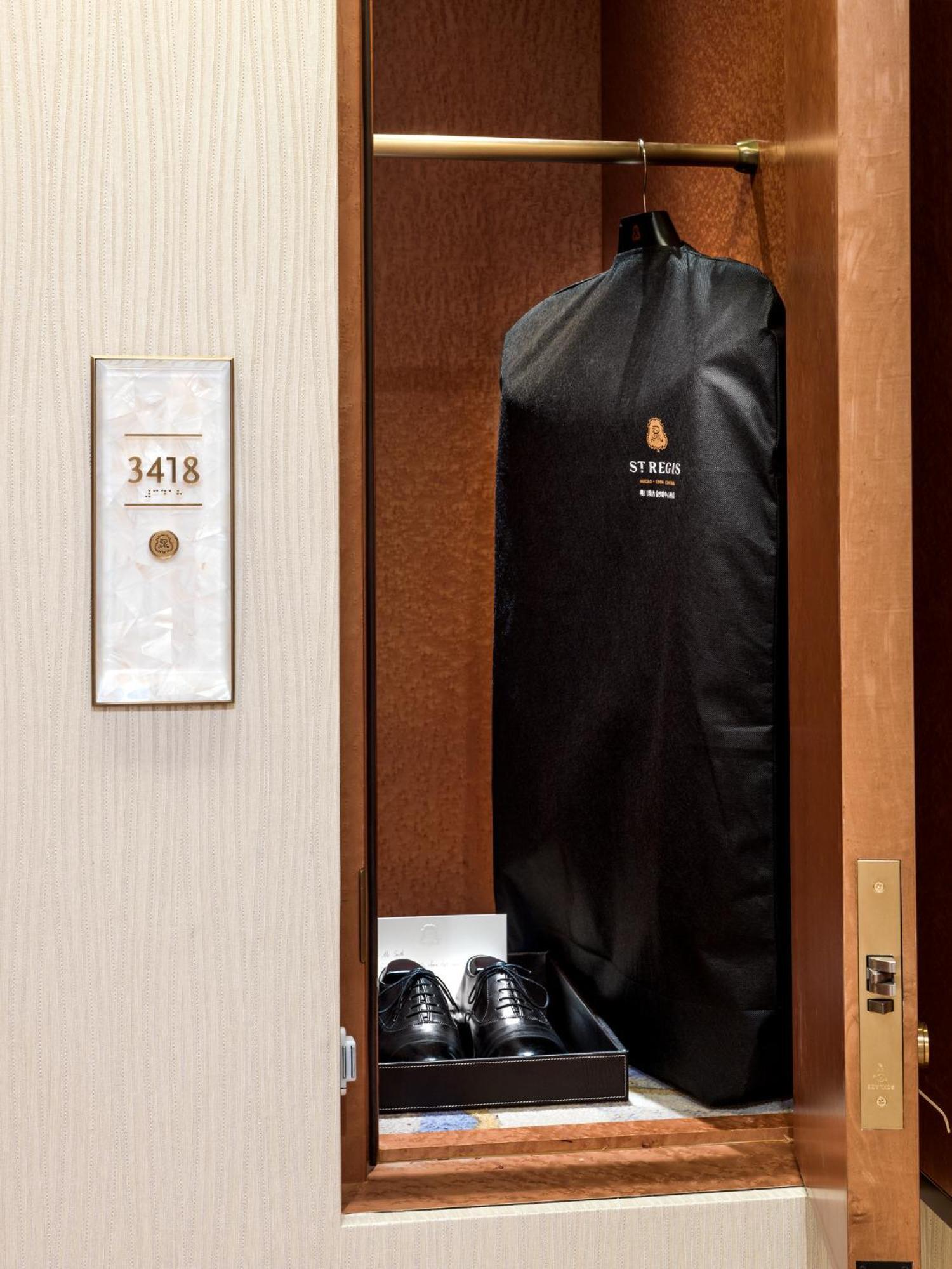 Отель St. Regis Macao Экстерьер фото